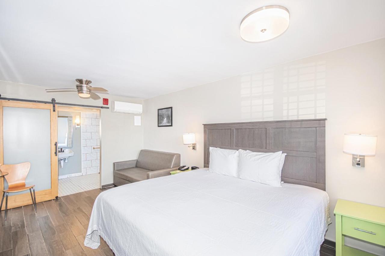 טלהאסי Seven Hills Suites I-10 מראה חיצוני תמונה