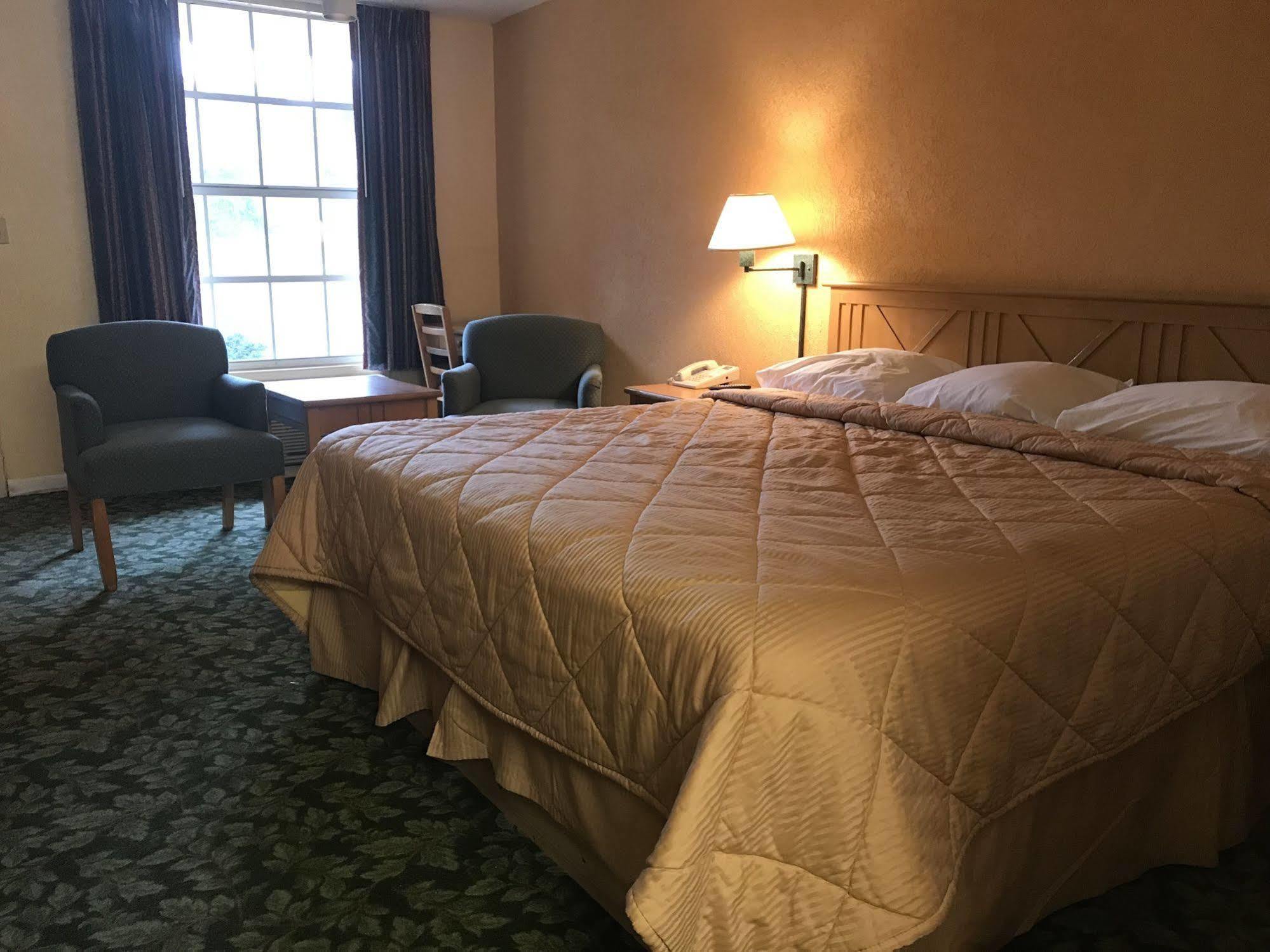 טלהאסי Seven Hills Suites I-10 מראה חיצוני תמונה
