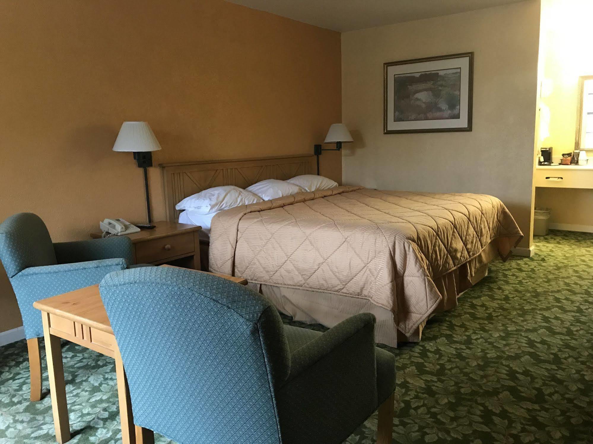 טלהאסי Seven Hills Suites I-10 מראה חיצוני תמונה