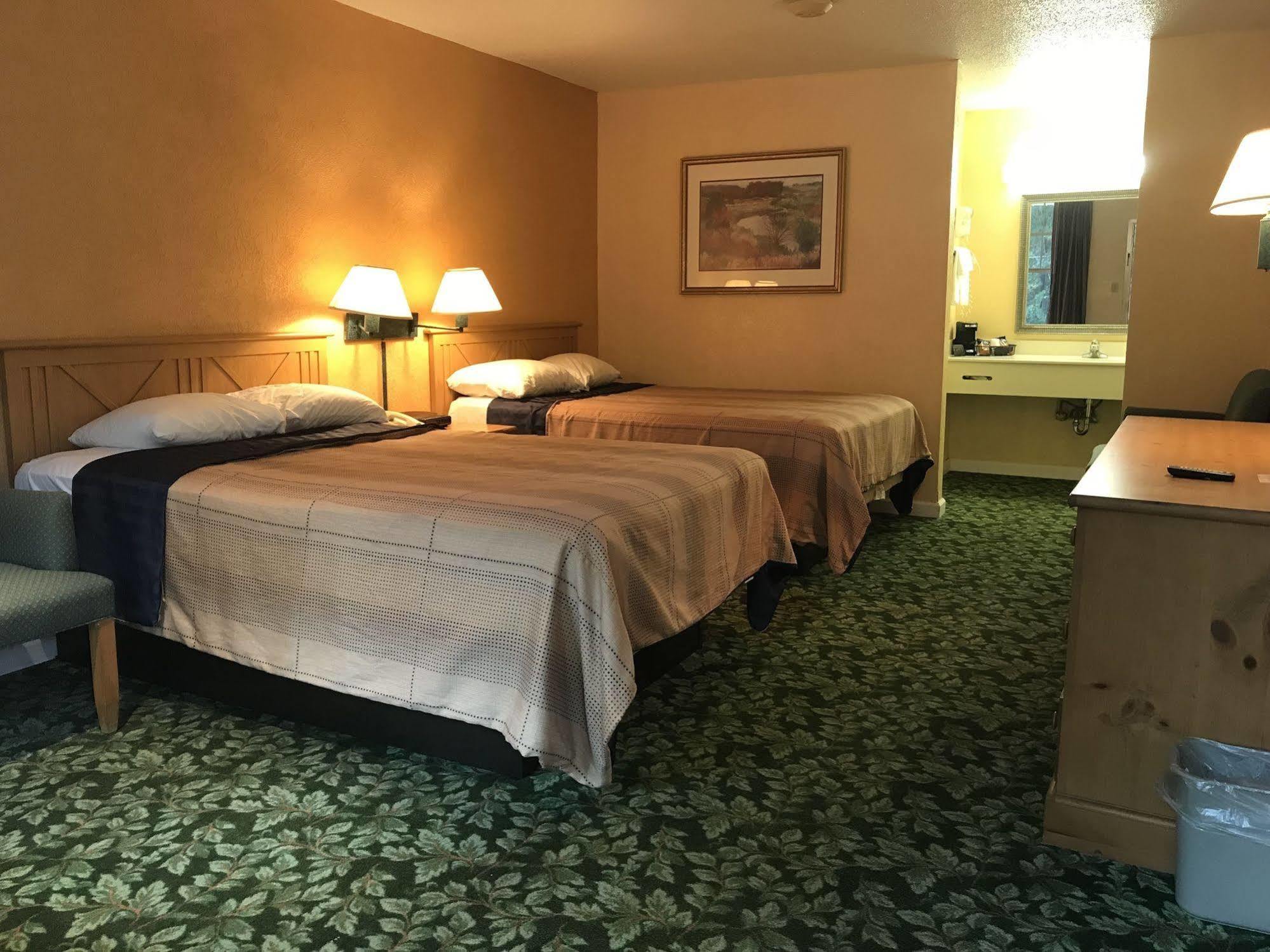 טלהאסי Seven Hills Suites I-10 מראה חיצוני תמונה